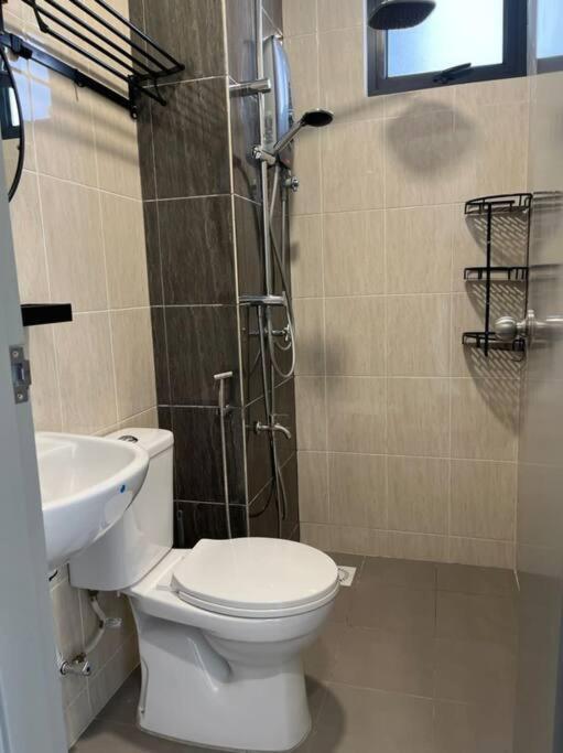 Attractive 3 Bedroom Condo With Pool-D Raudhah Homestay Kajang Kültér fotó