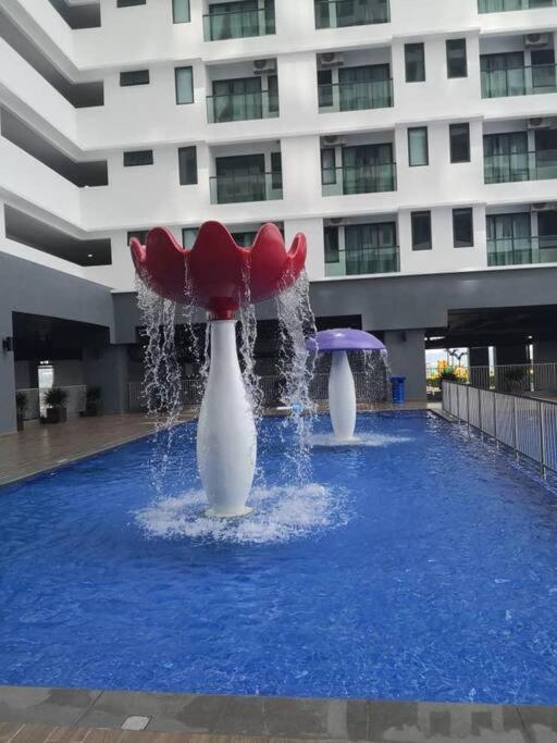 Attractive 3 Bedroom Condo With Pool-D Raudhah Homestay Kajang Kültér fotó